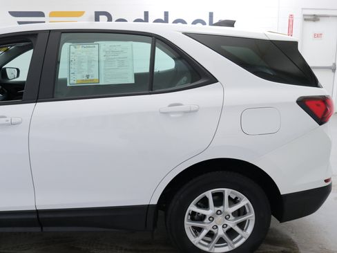 Used 2023 Chevrolet Equinox LS image 5