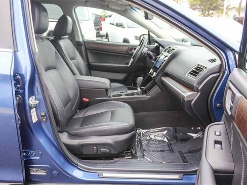 Used 2019 Subaru Outback 2.5i Limited image 16
