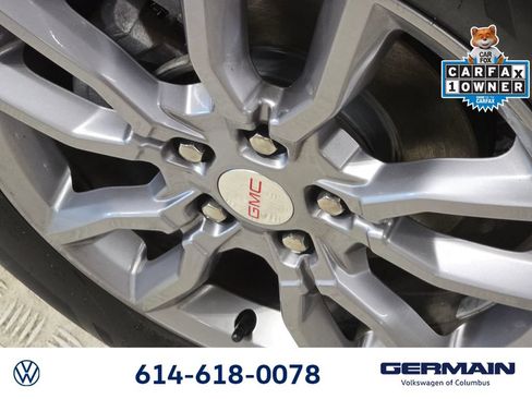 Used 2022 GMC Terrain SLT w/ Infotainment Package II AWD/4WD image 15