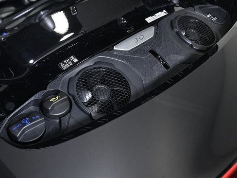 Used 2025 Porsche 911 Carrera w/ Sport Chrono Package image 26