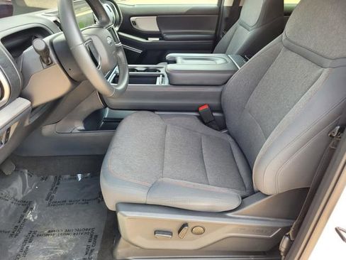 Used 2025 Ford Expedition Max Active image 16