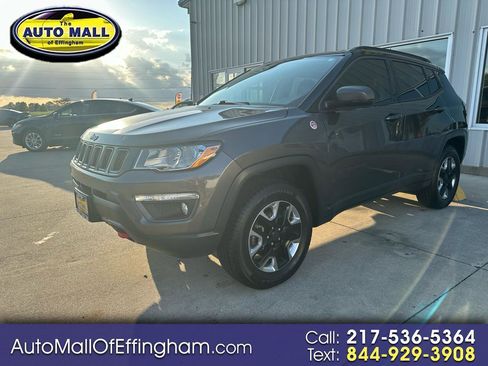 Used 2018 Jeep Compass Trailhawk image 1