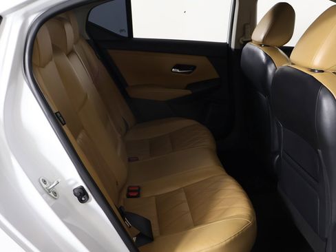 Used 2023 Nissan Sentra SV w/ SV Premium Package image 30