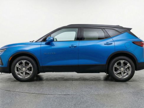 Used 2025 Chevrolet Blazer LT image 5