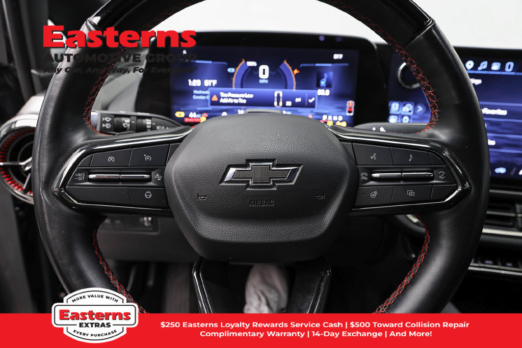 Used 2024 Chevrolet Equinox EV RS FWD image 11