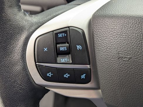 Certified 2022 Ford Explorer XLT w/ Equipment Group 202A image 12