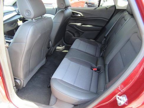 Used 2024 Chevrolet Trax LT FWD image 30