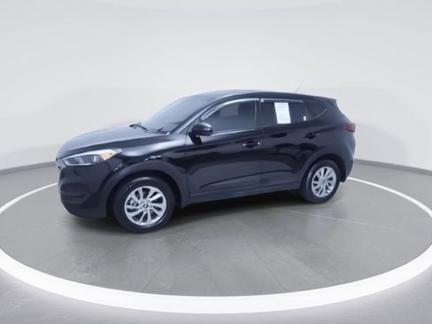 Used 2018 Hyundai Tucson SE w/ Cargo Package image 5