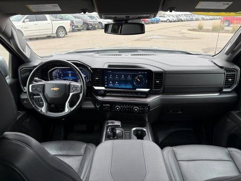 Used 2023 Chevrolet Silverado 1500 LTZ image 24