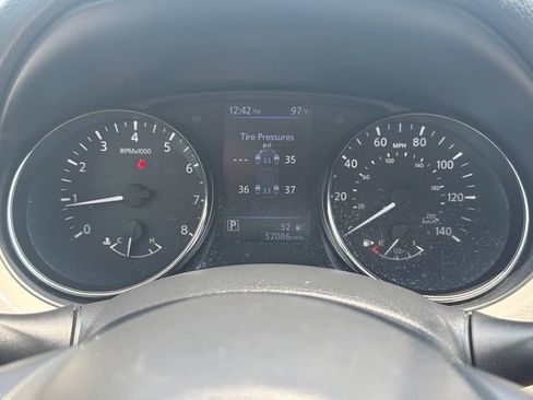 Used 2020 Nissan Rogue Sport SV FWD image 26