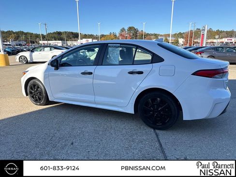 Used 2024 Toyota Corolla LE image 10