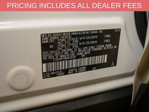 Certified 2024 Toyota RAV4 XLE Premium AWD/4WD image 21