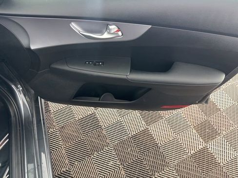 Certified 2024 Kia Forte LXS image 21