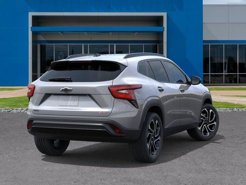 New 2026 Chevrolet Trax RS w/ Driver Confidence Package FWD image 4