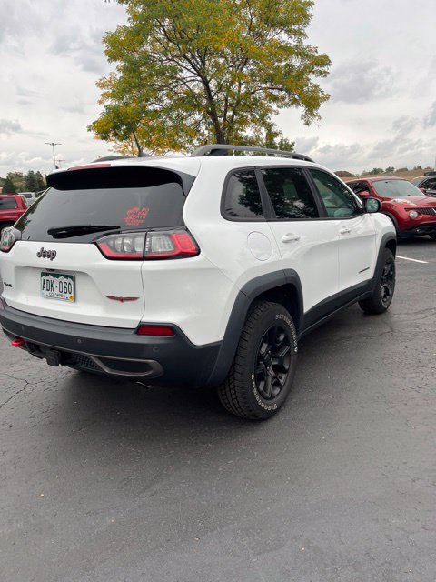 Used 2019 Jeep Cherokee Trailhawk w/ Cold Weather Group AWD/4WD image 4