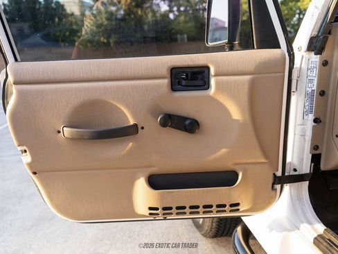 Used 2000 Jeep Wrangler Sahara AWD/4WD image 35