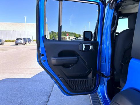 Used 2022 Jeep Wrangler Unlimited Sport AWD/4WD image 20