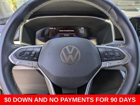 Used 2025 Volkswagen Taos SE AWD/4WD image 21