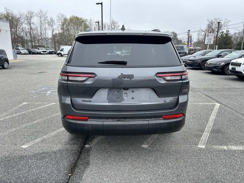 Used 2023 Jeep Grand Cherokee L Laredo AWD/4WD image 4