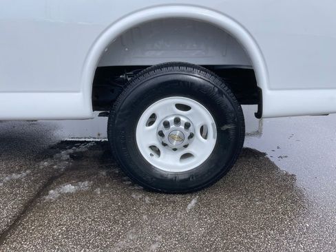 New 2025 Chevrolet Express 2500 Work Van w/ Driver Convenience Package image 23