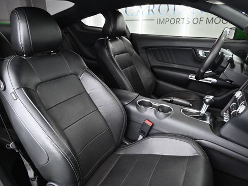 Used 2019 Ford Mustang GT Premium w/ GT Performance Package RWD image 25