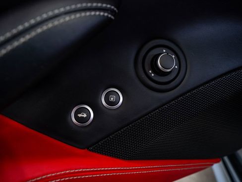 Used 2017 Ferrari California T image 37