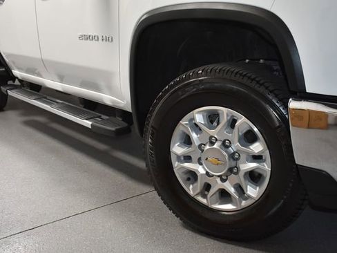 Certified 2026 Chevrolet Silverado 2500 LTZ w/ LTZ Premium Package AWD/4WD image 4