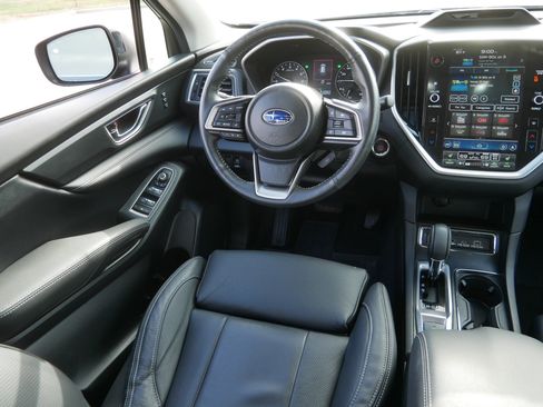 Used 2023 Subaru Ascent Limited AWD/4WD image 9