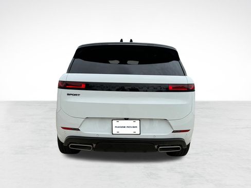 New 2026 Land Rover Range Rover Sport Dynamic SE AWD/4WD image 10