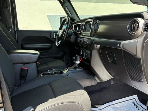 Used 2020 Jeep Gladiator Sport w/ Quick Order Package 24S AWD/4WD image 30