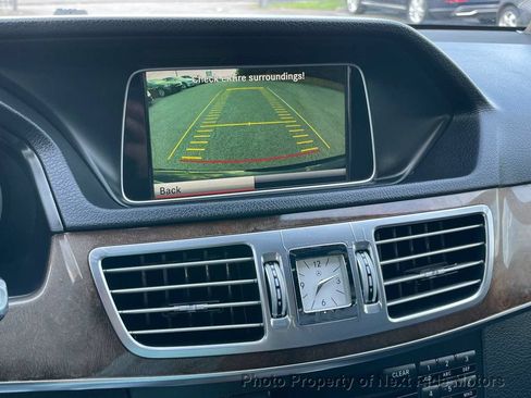 Used 2014 Mercedes-Benz E 350 Sedan image 22