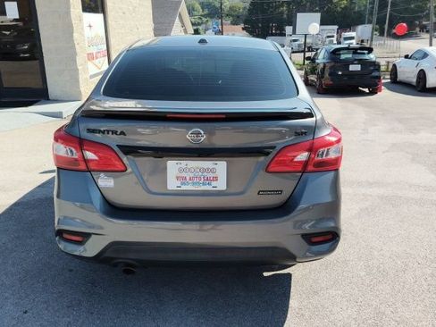 Used 2018 Nissan Sentra SR w/ SR Midnight Edition Package FWD image 4
