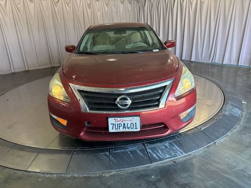 Used 2013 Nissan Altima 2.5 SV FWD image 2