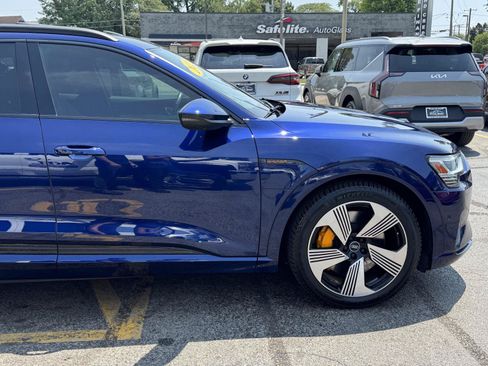 Used 2022 Audi e-tron Premium Plus w/ Premium Plus Package AWD/4WD image 13