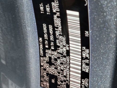 Used 2023 Lexus RZ 450e Premium image 32