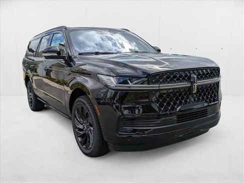 New 2025 Lincoln Navigator L Reserve w/ Jet Appearance Package image 7