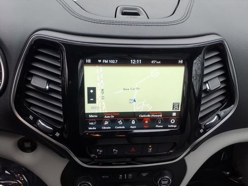 Certified 2021 Jeep Cherokee Limited w/ Elite Package image 23