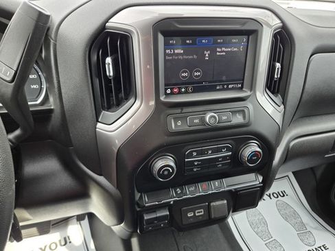 Used 2021 Chevrolet Silverado 1500 Custom Trail Boss w/ Realtree Special Edition AWD/4WD image 9