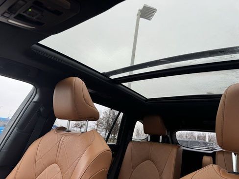 Used 2022 Toyota Highlander Platinum image 25