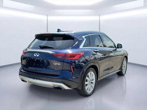Used 2019 INFINITI QX50 Luxe w/ Cargo Package FWD image 4