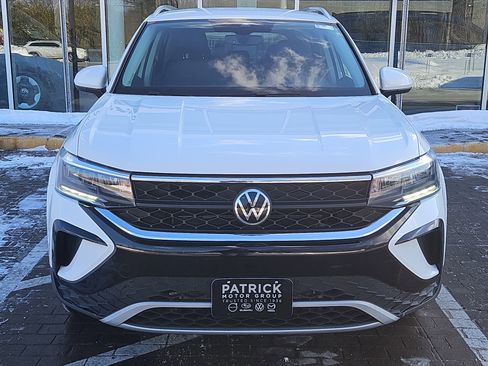 Used 2022 Volkswagen Taos SE w/ IQ.Drive SE Package image 23