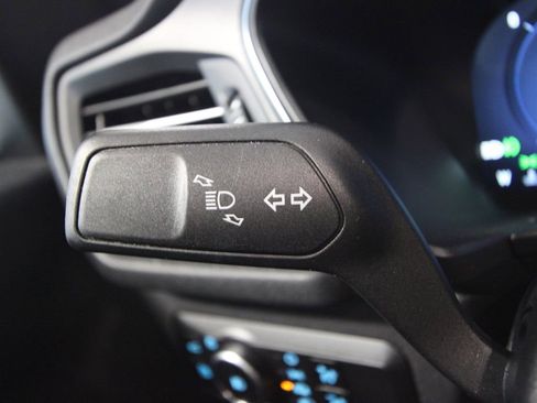 Used 2025 Ford Escape Platinum w/ Premium Technology Package image 13