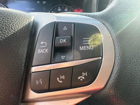 Used 2023 Ford Explorer XLT w/ Class IV Trailer Tow Package AWD/4WD image 17