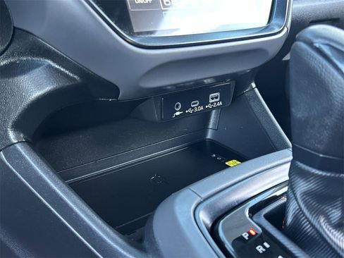 Used 2019 Toyota RAV4 LE w/ Carpet Mat Package image 25