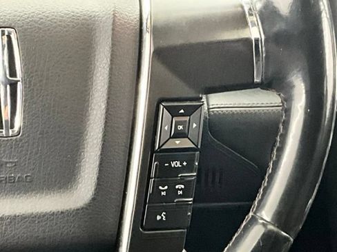 Used 2017 Lincoln Navigator Reserve AWD/4WD image 22