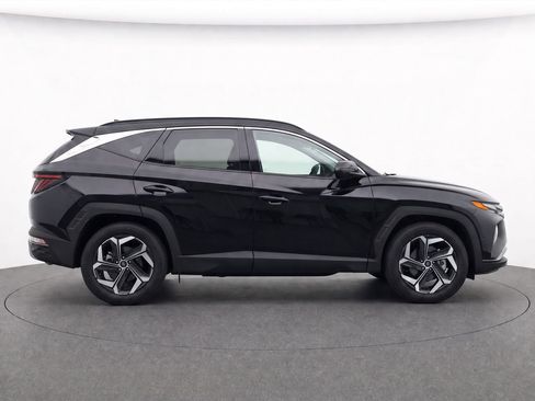 Certified 2022 Hyundai Tucson Limited AWD/4WD image 8