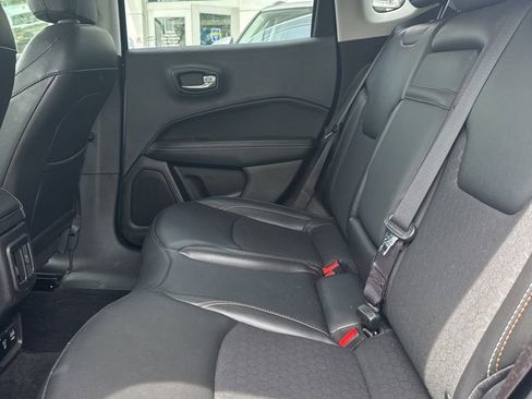 Used 2019 Jeep Compass Latitude AWD/4WD image 13