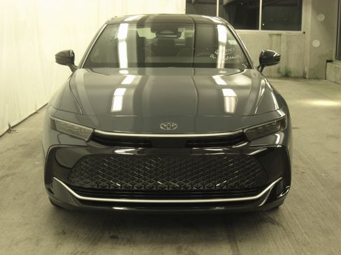 New 2026 Toyota Crown Nightshade image 4