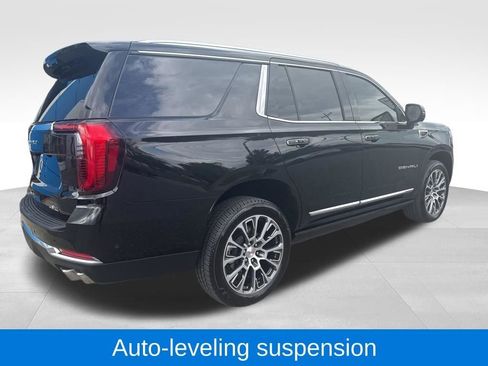 Used 2026 GMC Yukon Denali w/ Sun & Power Step Package AWD/4WD image 12