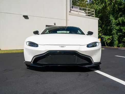 Used 2019 Aston Martin V8 Vantage Coupe RWD image 16